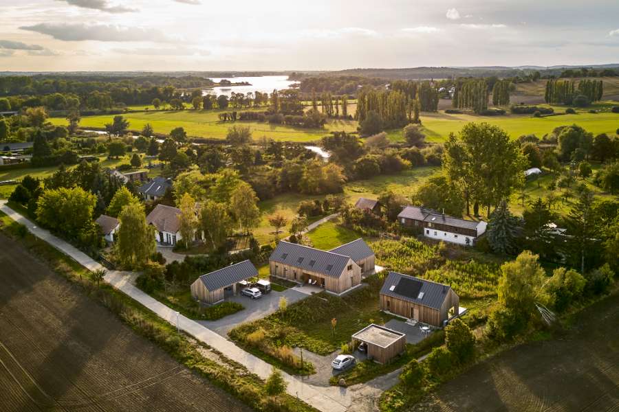 Tranquility settles under the steel roof on this idyllic nature site, Fischerstraße 11d, 14778 Päwesin, Germany